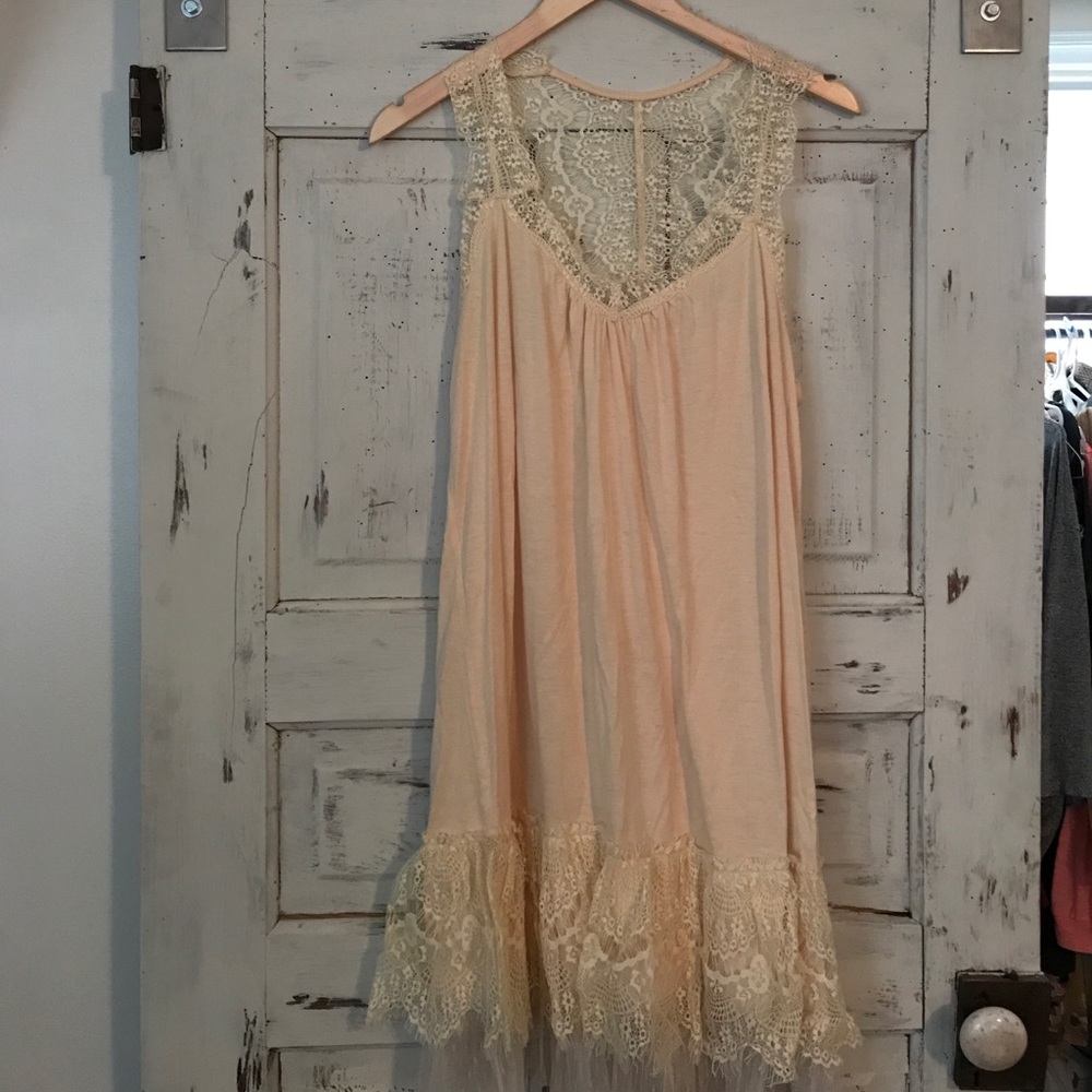 Stunning lace dress/top